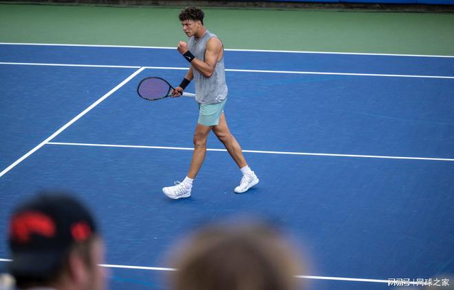 条劲爆新闻 条劲爆新闻