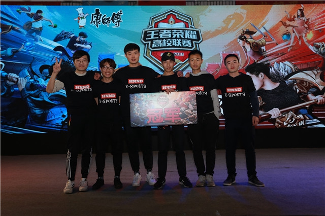 亚雷斯的个 亚雷斯的个